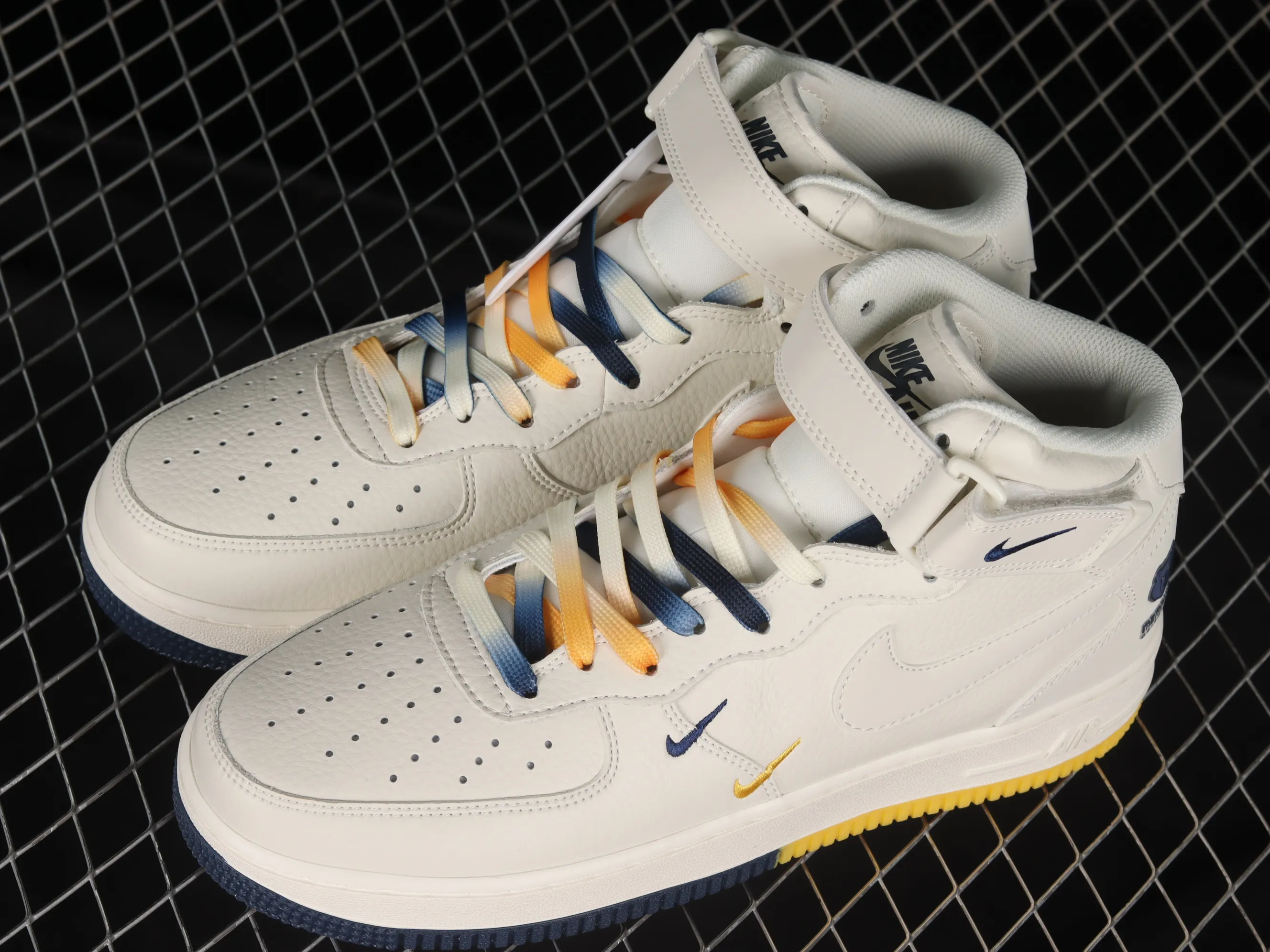 All categories Nk Air Force 1 Air Force series Nk Air Force 1 Mid Air Force mid-top Nk Air Force 1'07 Mid beige blue Memphis Grizzlies city limited Air Force 1 mid-top sports and leisure sneakers ML5369-215